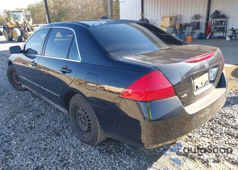 2006 Honda Accord 2.4 Lx z USA, uszkodzony, nr VIN 1HGCM56436A090144